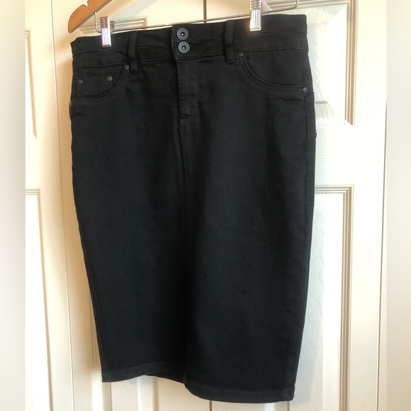 Suko Black Jean Skirt - Picture 7 of 8